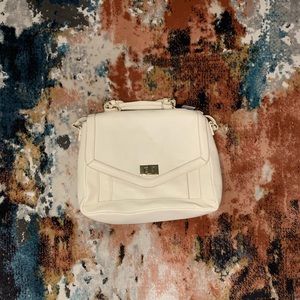 Medium purse
